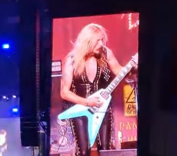ignored-by-media:-vaccinated-judas-priest-guitarist-collapses-on-stage-suffers-aortic-aneurysm-and-nearly-dies-(video)