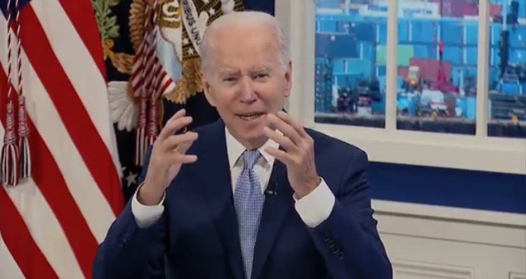 “gifts-are-being-delivered,-shelves-are-not-empty”-–-biden-absurdly-claims-supply-chain-crisis-“didn’t-actually-occur”-(video)