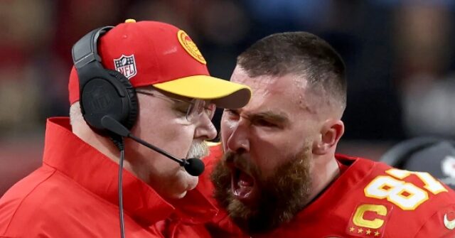 watch:-an-enraged-travis-kelce-slams-into-andy-reid-after-turnover