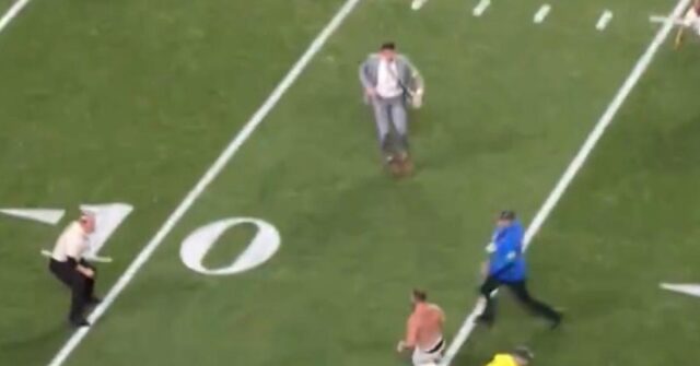 watch:-streakers-hit-the-field-at-super-bowl-58