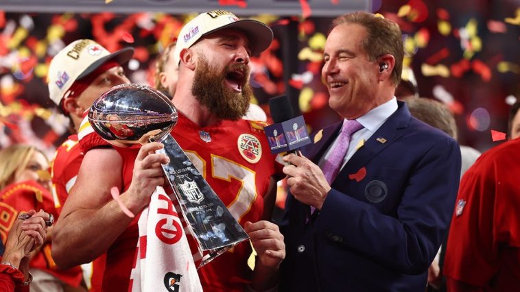 chiefs’-travis-kelce-belts-out-‘viva-las-vegas’-with-taylor-swift-watching-after-super-bowl-win