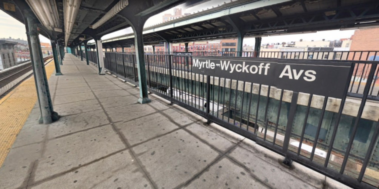 mta-employee-arrested-for-fare-evasion,-slapping-cop-at-queens-subway-station:-sources