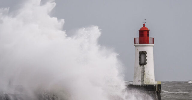 four-swept-into-sea-and-killed-across-spain-coast-during-high-wind-warning