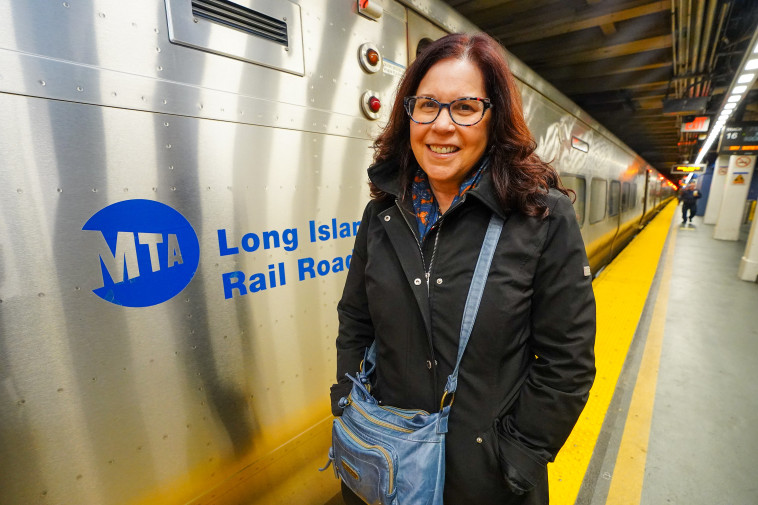 professor-who-super-commutes-from-li-to-boston-explains-why-it’s-less-stressful-than-going-into-nyc-daily