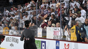 coyotes-give-arizona-fans-one-final-show-with-win-over-playoff-bound-oilers