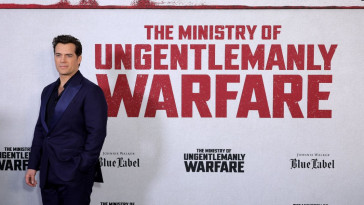 ‘the-ministry-of-ungentlemanly-warfare’-reviews-are-in:-is-cavill’s-new-film-an-‘inglorious’-dud?