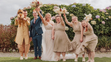 bride-invites-4-individuals-with-down-syndrome-to-be-in-her-wedding-bridal-party:-‘best-day-ever’