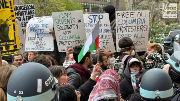anti-israel-columbia-student-protesters-stonewall,-directing-fox-news-reporter-to-‘media-team’