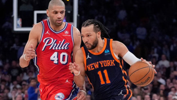 knicks’-wild-6-point-swing-helps-team-to-improbable-game-2-victory-over-76ers