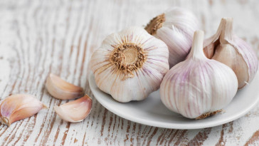 eat-garlic-for-your-health