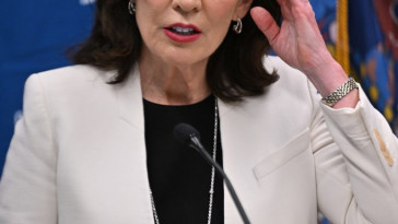 ny-gov.-kathy-hochul,-lawmakers-pump-millions-into-buffalo-scholarship-fund-while-cutting-aid-to-private-schools