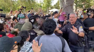 things-turn-ugly-at-usc-as-pro-hamas-protestors-face-off-with-campus-police-–-outside-forces-infiltrated-to-kickstart-riot-(video)