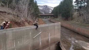 wildlife-officer-saves-two-young-mountain-lions-trapped-in-spillway-in-dramatic-rescue:-video