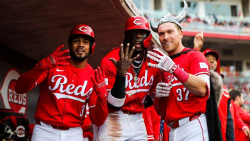 ‘it-all-started-with-elly’:-how-the-reds-plan-to-win-big-around-mlb’s-most-exciting-player